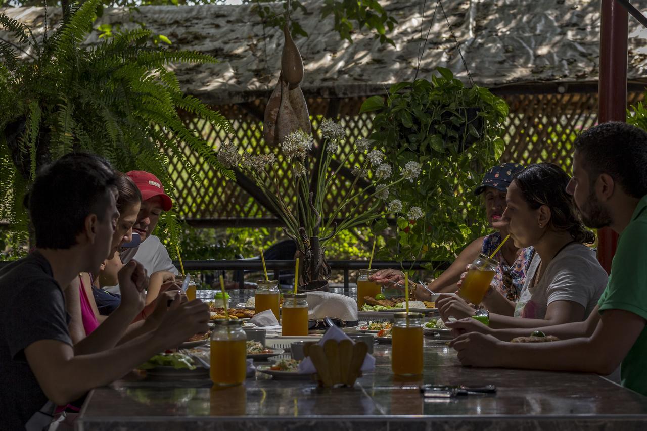 El Penon De Constantino - Tatacoa Otel Villavieja Dış mekan fotoğraf